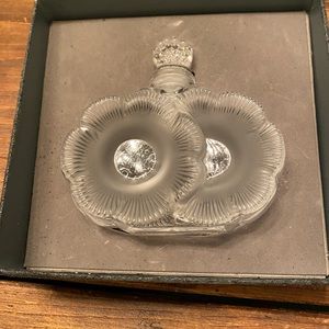LALIQUE TWO FLOWERS PERFUME BOTTLE - ORIGINALLY $425